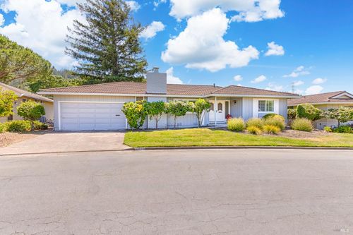 186 Oak Island Dr, Santa Rosa, CA, 95409-6334 | Card Image
