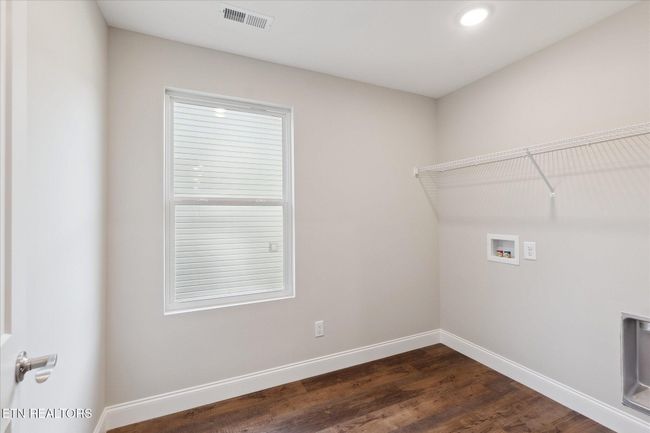 9510 Joy Denise Ln, House other with 4 bedrooms, 3 bathrooms and null parking in Heiskell TN | Image 14