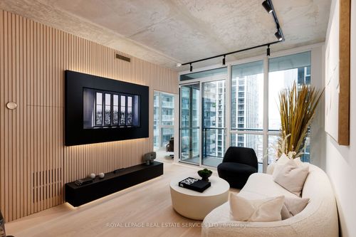 2301-88 Blue Jays Way, Toronto, ON, M5V0L7 | Card Image