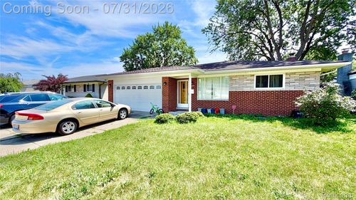 11744 Highland Dr, Warren, MI, 48089-4623 | Card Image