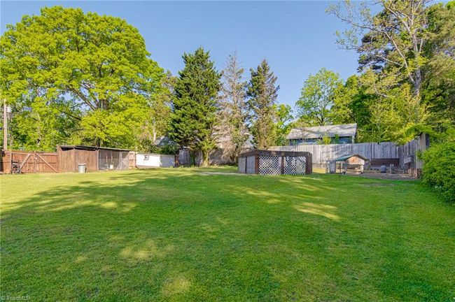242 Crestwood Cir, House other with 3 bedrooms, 2 bathrooms and null parking in High Point NC | Image 34