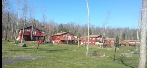 146 Locust St, Fallsburg, NY, 12733-5252 | Card Image