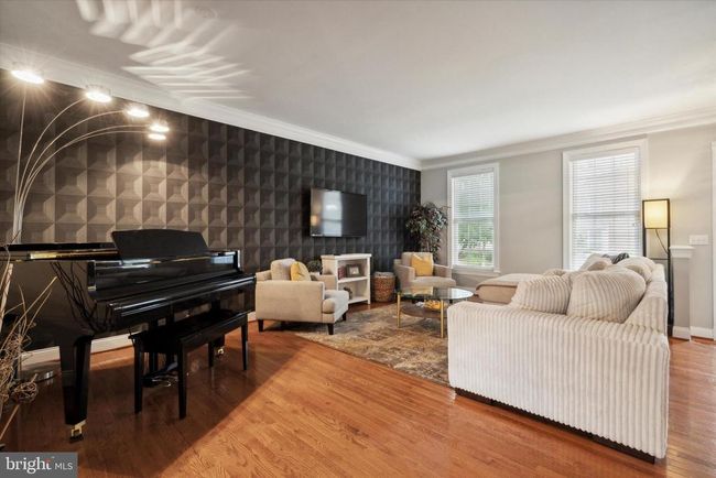 3129 W Brighton St, Townhouse with 3 bedrooms, 3 bathrooms and null parking in FURLONG PA | Image 4