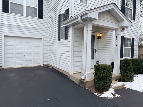 1303 Orleans Dr, Mundelein, IL, 60060-4861 | Card Image