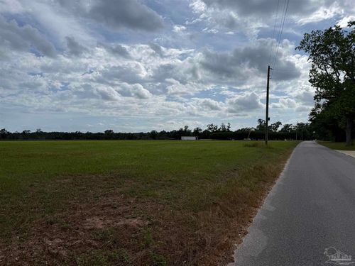 8 Hall Rd, Jay, FL, 32565 | Card Image