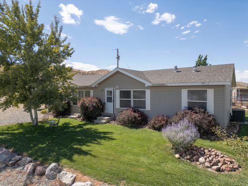 8787 E Brush Creek Rd, Jensen, UT, 84035-7701 | Card Image