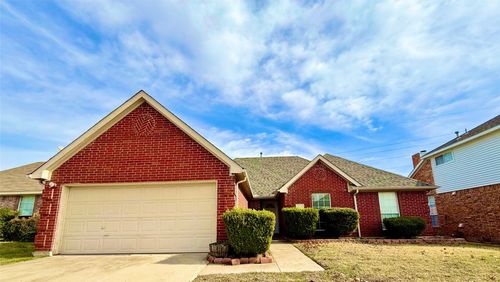 2324 Treyburn Ct, Plano, TX, 75075-2553 | Card Image