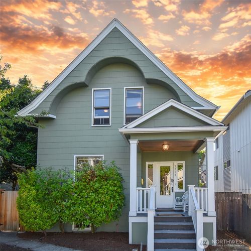 5253 Brooklyn Avenue Ne, Seattle, WA, 98105 | Card Image
