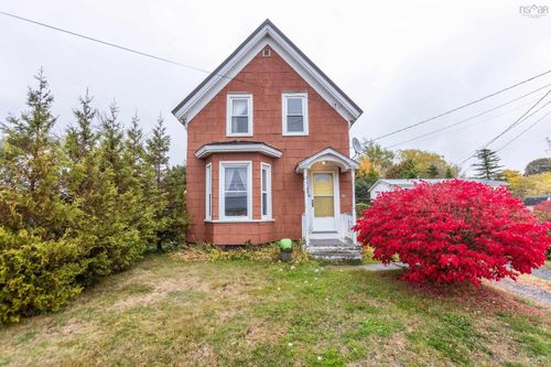 35 Lisgar St, Springhill, NS, B0M1X0 | Card Image