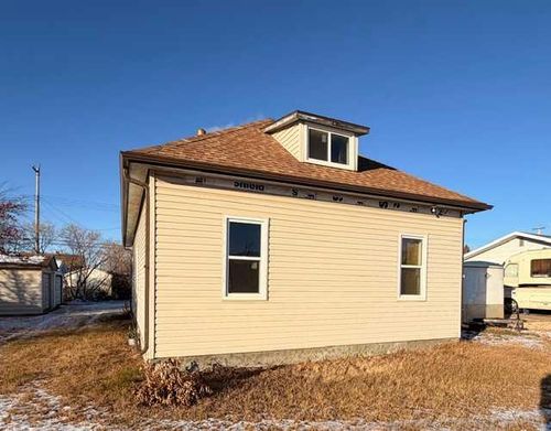 4832 49 St, Hardisty, AB, T0B0G1 | Card Image