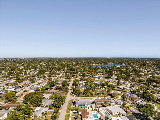 19820 Kingston Dr, House other with 4 bedrooms, 3 bathrooms and null parking in Cutler Bay FL | Image 35