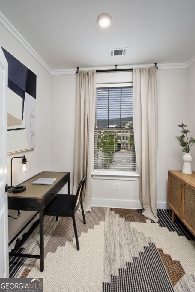 APT-1212 - 1520 Laurel Crossing Pkwy, Condo with 3 bedrooms, 2 bathrooms and 2 parking in Buford GA | Image 9