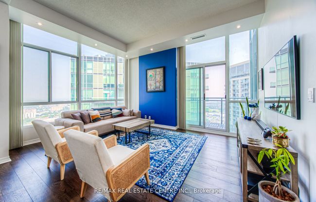 3303 - 220 Burnhamthorpe Rd W, Condo with 2 bedrooms, 2 bathrooms and null parking in Mississauga ON | Image 10