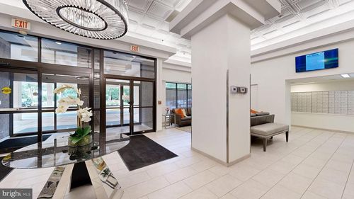 apt-1015-1808 Old Meadow Rd, MCLEAN, VA, 22102-1831 | Card Image