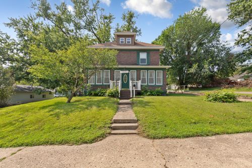 1009 South St, Jackson, MN, 56143-1317 | Card Image