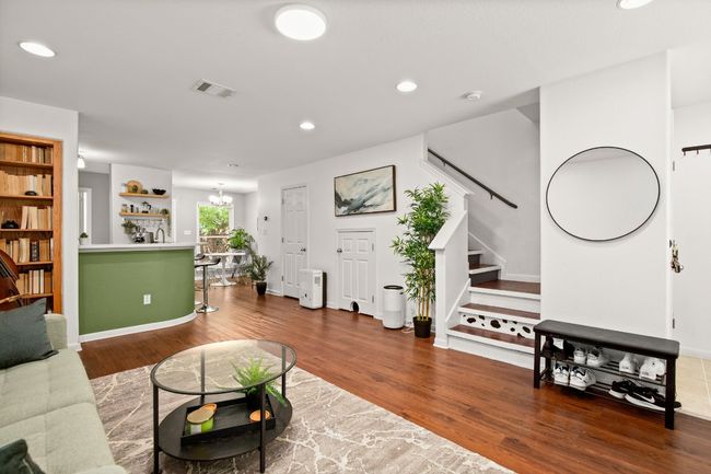 UNIT-17 - 6900 E Riverside Dr, Condo with 2 bedrooms, 3 bathrooms and 1 parking in Austin TX | Image 4
