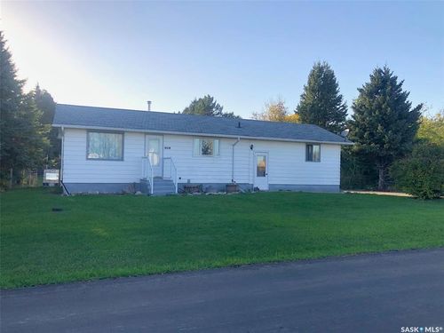 608 2 Ave E, Buchanan, SK, S0A0L1 | Card Image