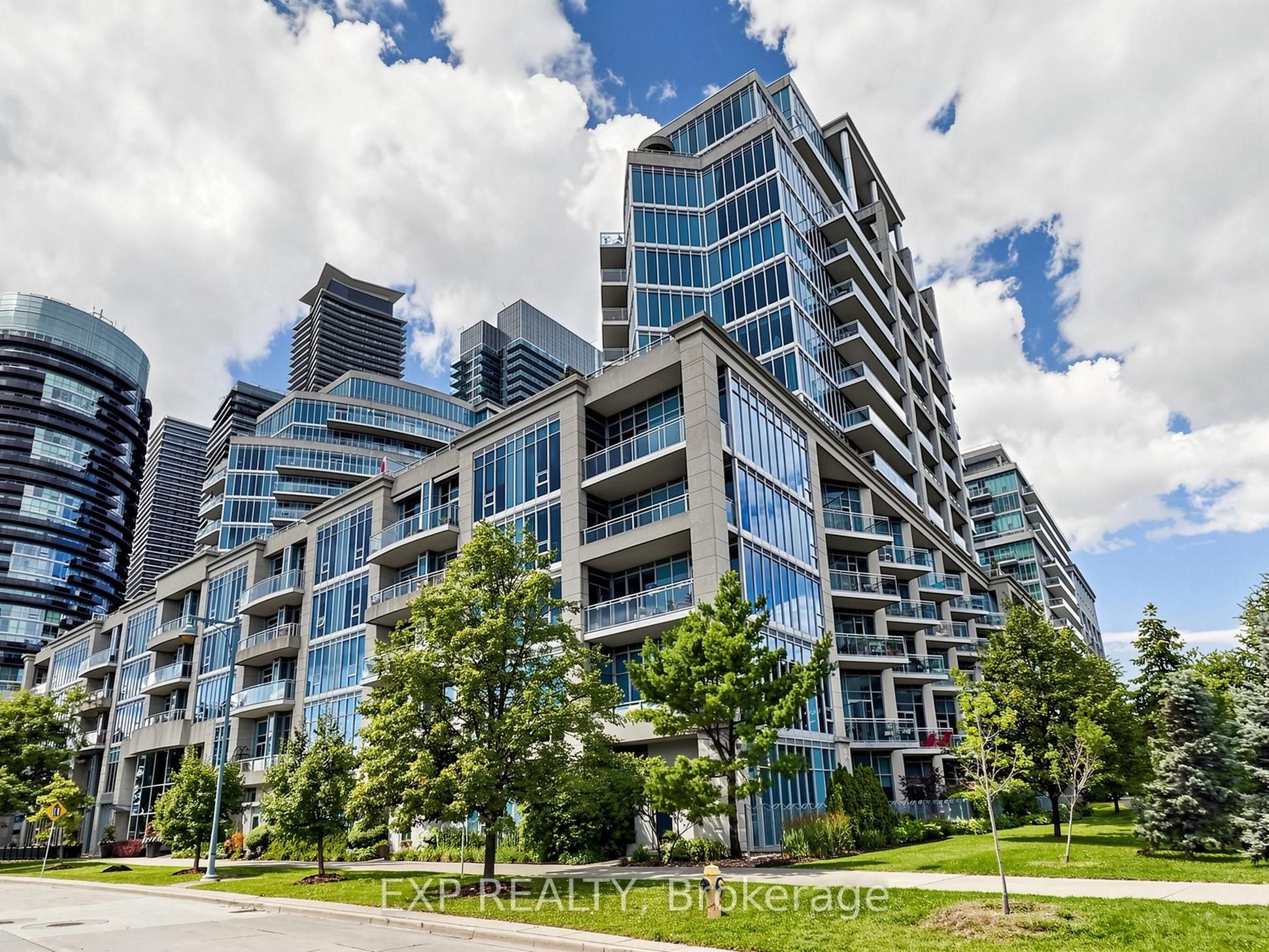 Residential in Toronto W06