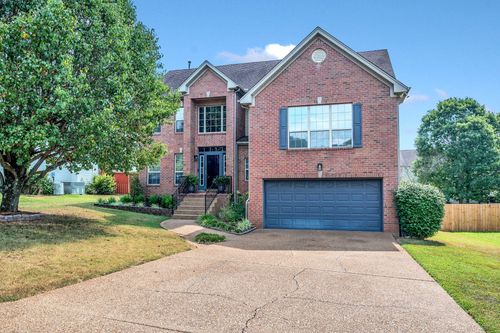 121 Rose Garden Ln, Goodlettsville, TN, 37072-3155 | Card Image