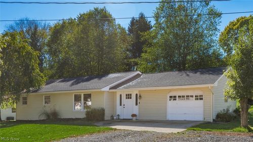 270 E Highland Dr, Zanesville, OH, 43701-1223 | Card Image