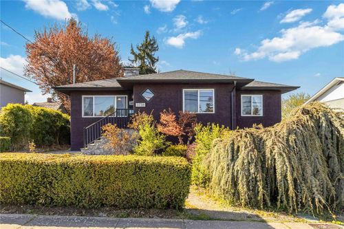 3738 Tillicum Rd, Victoria, BC, V8Z4H8 | Card Image
