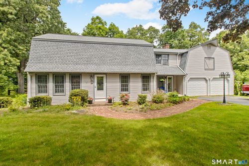 15 Ledgecrest Ter, Manchester, CT, 06040-6918 | Card Image