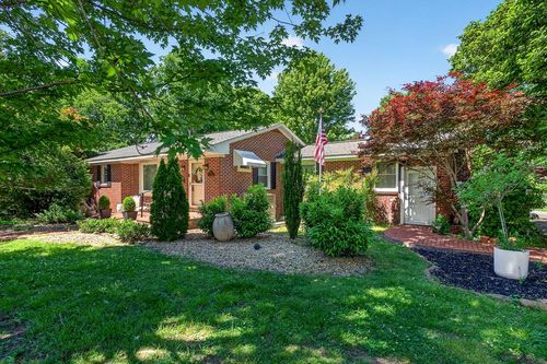 308 W Church St, Smithville, TN, 37166 | Card Image