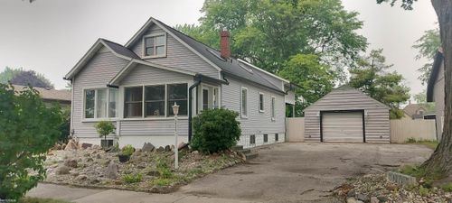 1711 Minnie St, Port Huron, MI, 48060-6163 | Card Image