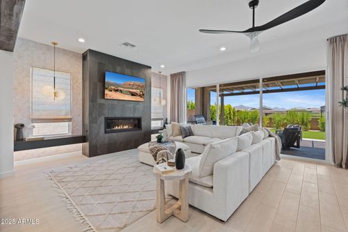 21315 N 59th Ter, Phoenix, AZ, 85054-5841 | Card Image