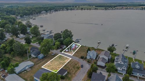 2207 Strait Tow Blvd, Crystal, MI, 48818-9644 | Card Image