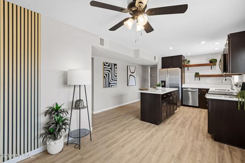 2417 E Blacklidge Dr, Tucson, AZ, 85719-2810 | Card Image