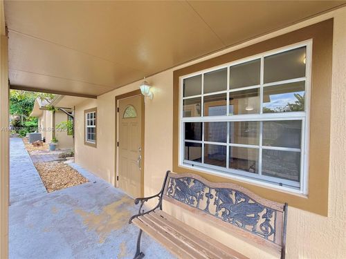 rear-1001 Nw 23rd Ct, Miami, FL, 33125-3221 | Card Image