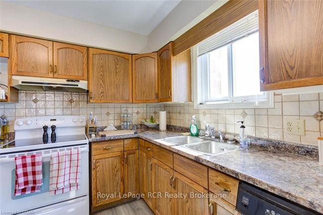 203 - 497 Birmingham St W, Condo with 2 bedrooms, 1 bathrooms and 1 parking in Mount Forest ON | Image 10