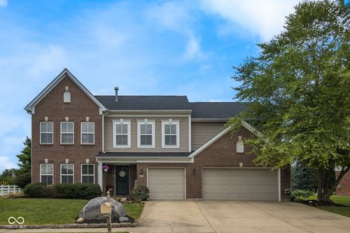 5800 Kenwood Way, Plainfield, IN, 46168-7734 | Card Image
