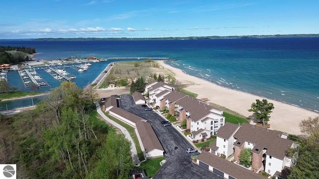 3 - 9200 N Bayshore Dr, House other with 1 bedrooms, 2 bathrooms and null parking in Elk Rapids MI | Image 6