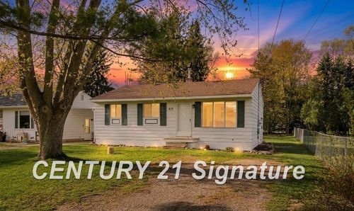 419 E Water St, Vernon, MI, 48476-9105 | Card Image