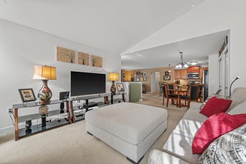 11-2600 Hidden Drive, Saint Francis, WI, 53235 | Card Image