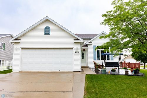 3425 39th St S, Moorhead, MN, 56560-6920 | Card Image