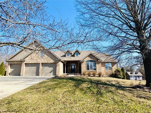 18180 153rd St, Basehor, KS, 66007-7390 | Card Image