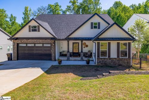 104 Harpers Ferry Ct, Simpsonville, SC, 29681-3360 | Card Image