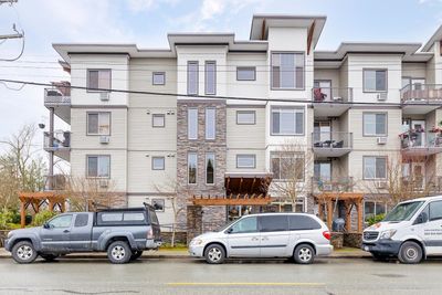 106 - 11887 Burnett St, Condo with 1 bedrooms, 1 bathrooms and 1 parking in Maple Ridge BC | Image 2