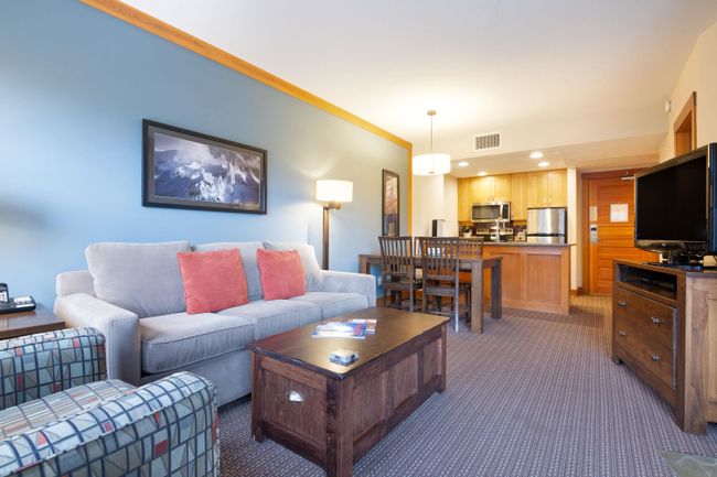 304D - 2036 London Lane, Condo with 1 bedrooms, 1 bathrooms and 1 parking in Whistler BC | Image 3