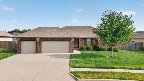 301 W Corsica Street, Republic, MO, 65738 | Card Image