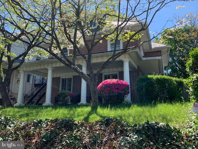 Walnut Ln, Philadelphia, PA 19128
