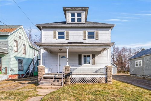418 Jackson St, Conneaut, OH, 44030-2438 | Card Image