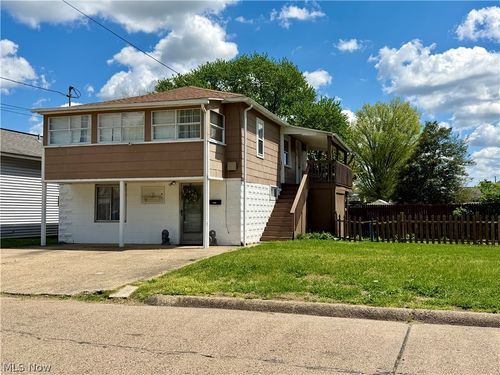3504 Hemlock Avenue, Parkersburg, WV, 26104 | Card Image