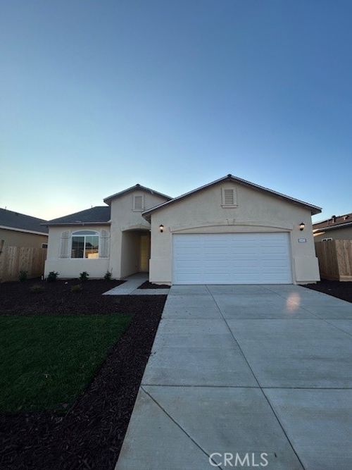 147 Squaw Valley, Merced, CA, 95341 | Card Image