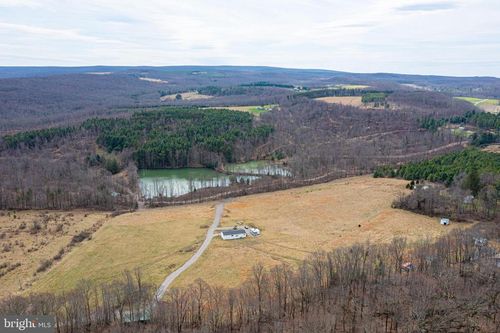 750 Blooming Rose Rd, FRIENDSVILLE, MD, 21531-1409 | Card Image