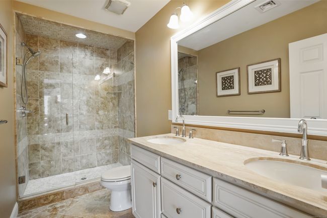 206 - 206 Copper Square Dr, Condo with 2 bedrooms, 3 bathrooms and 2 parking in Bethel CT | Image 15