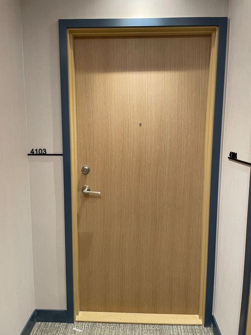 {{alt}} | Card Image